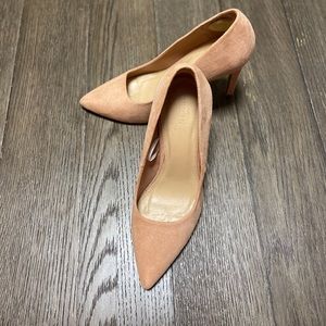 FOREVER 21 SUEDES PUMP